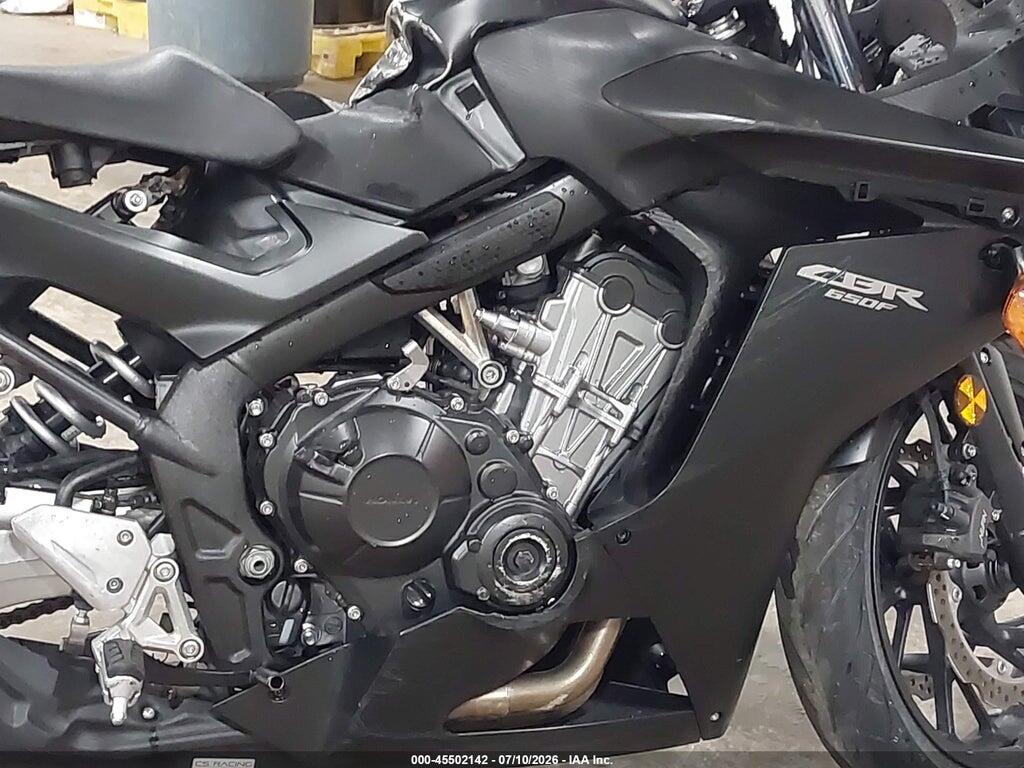 MLHRC7403G5200558 2016 HONDA CBR650 photo no. 8