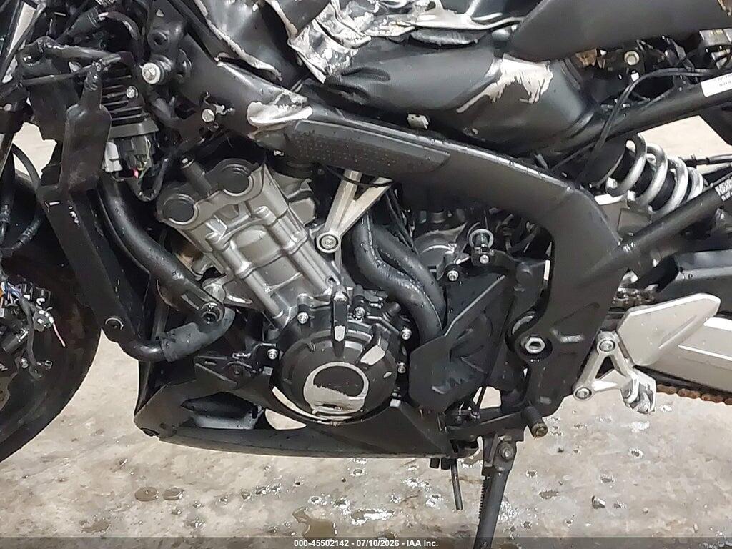 MLHRC7403G5200558 2016 HONDA CBR650 photo no. 9