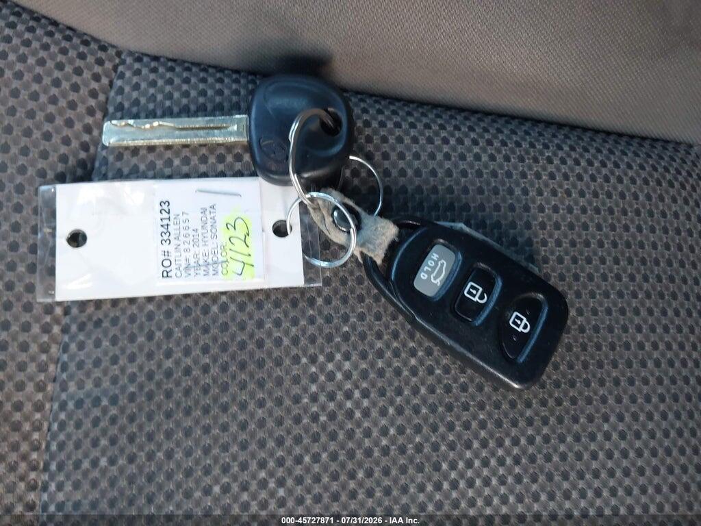 5NPEB4AC3EH826657 2014 HYUNDAI SONATA photo no. 11