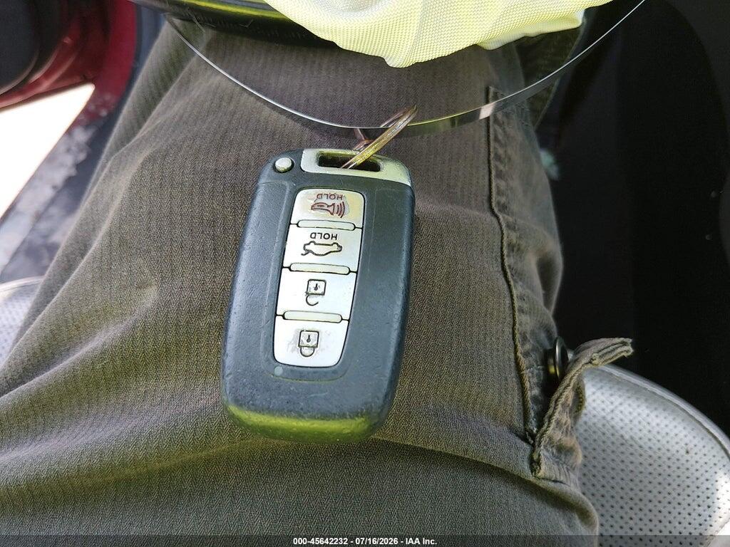 5NPEC4ACXEH818052 2014 HYUNDAI SONATA photo no. 11