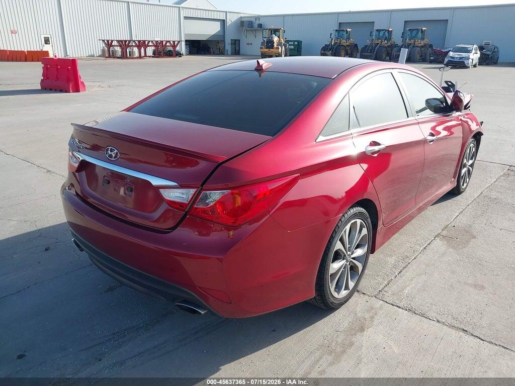 5NPEC4AC3EH823495 2014 HYUNDAI SONATA photo no. 4