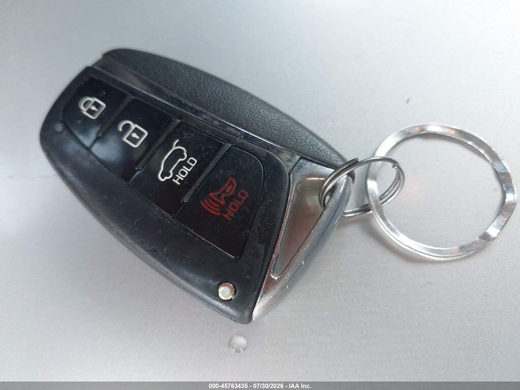 5NMZU3LB0HH026975 2017 HYUNDAI SANTA FE SPORT photo no. 11