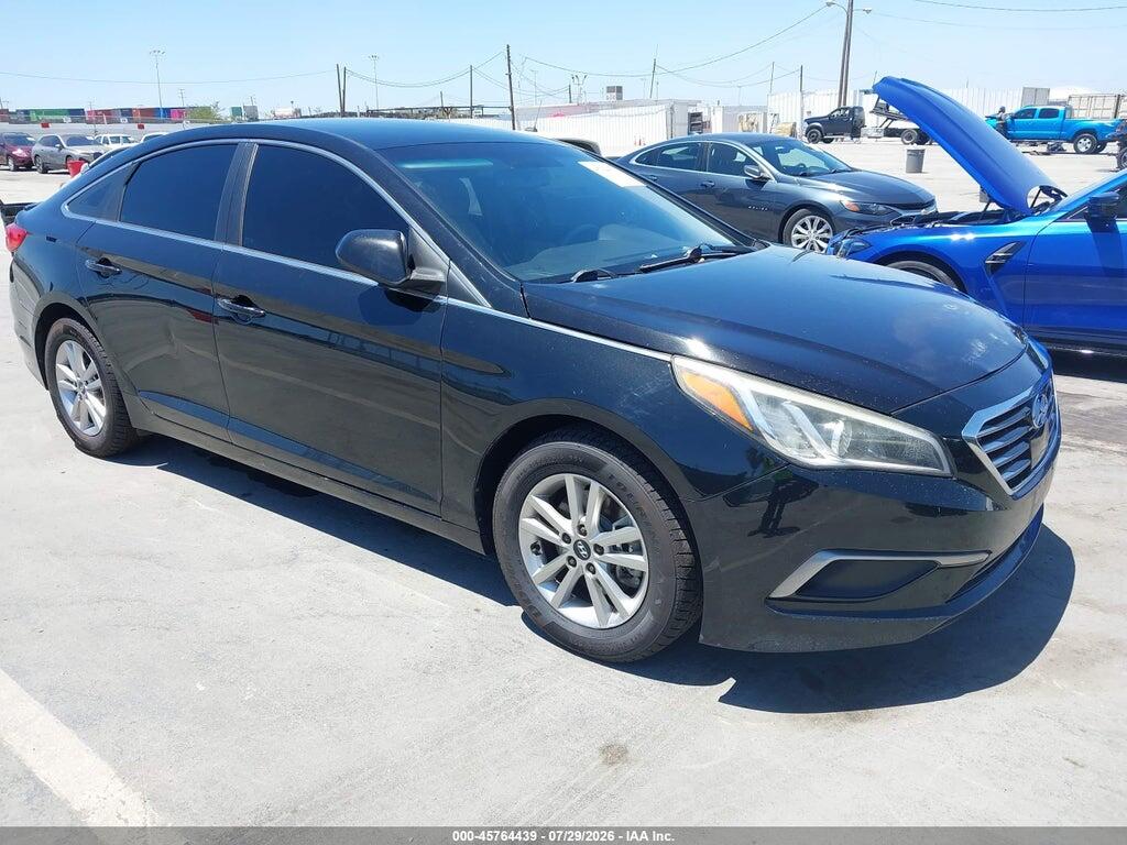 5NPE24AF2HH448975 2017 HYUNDAI SONATA photo no. 1