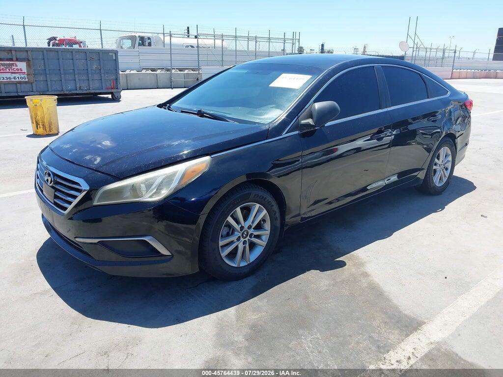 5NPE24AF2HH448975 2017 HYUNDAI SONATA photo no. 2