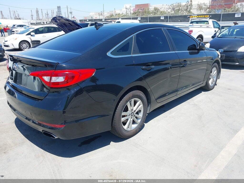5NPE24AF2HH448975 2017 HYUNDAI SONATA photo no. 4