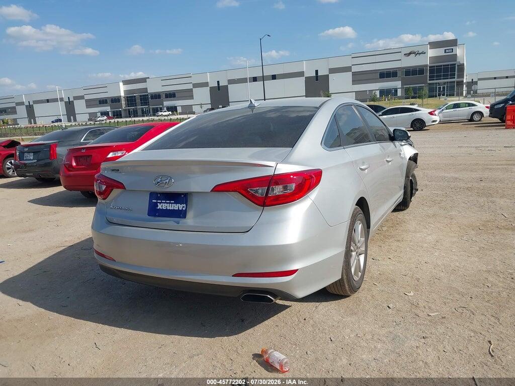 5NPE24AF8HH596287 2017 HYUNDAI SONATA photo no. 4