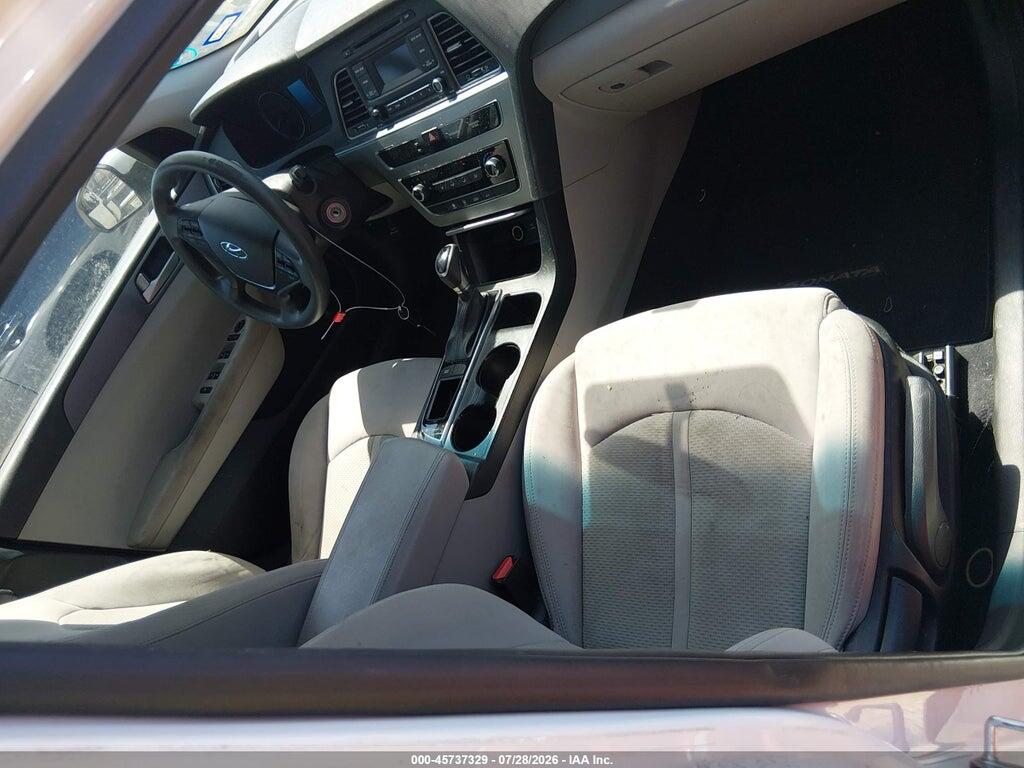 5NPE24AF4HH443597 2017 HYUNDAI SONATA photo no. 5