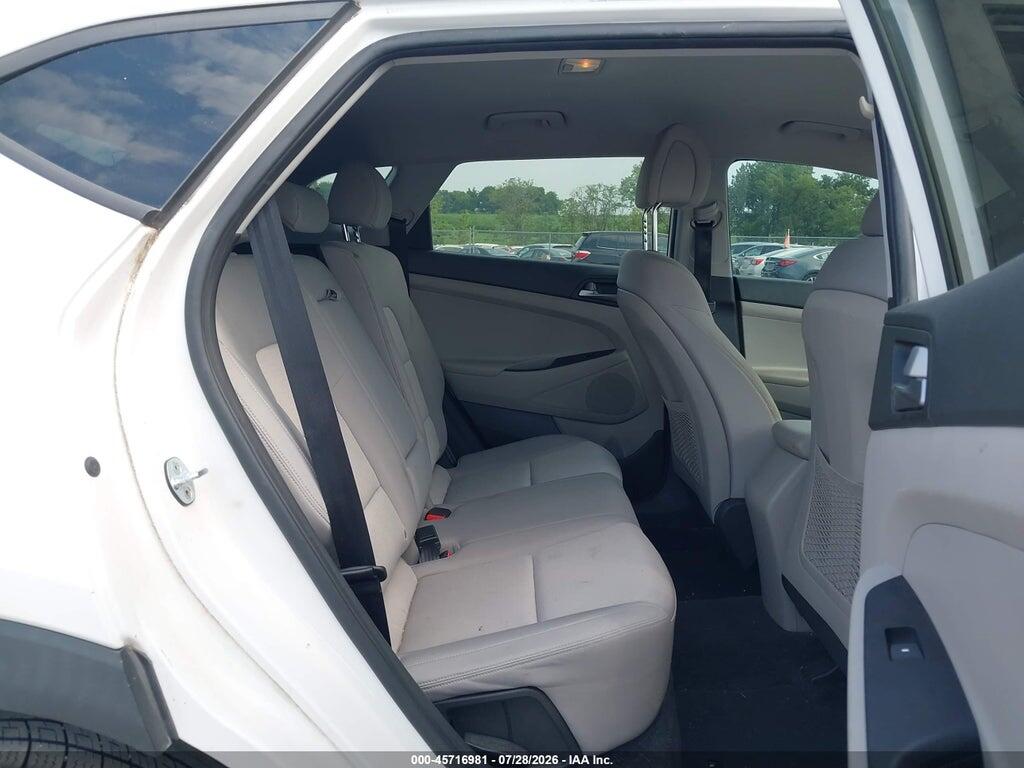 KM8J23A47HU436748 2017 HYUNDAI TUCSON photo no. 8