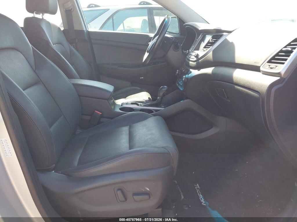 KM8J3CA22HU537904 2017 HYUNDAI TUCSON photo no. 5