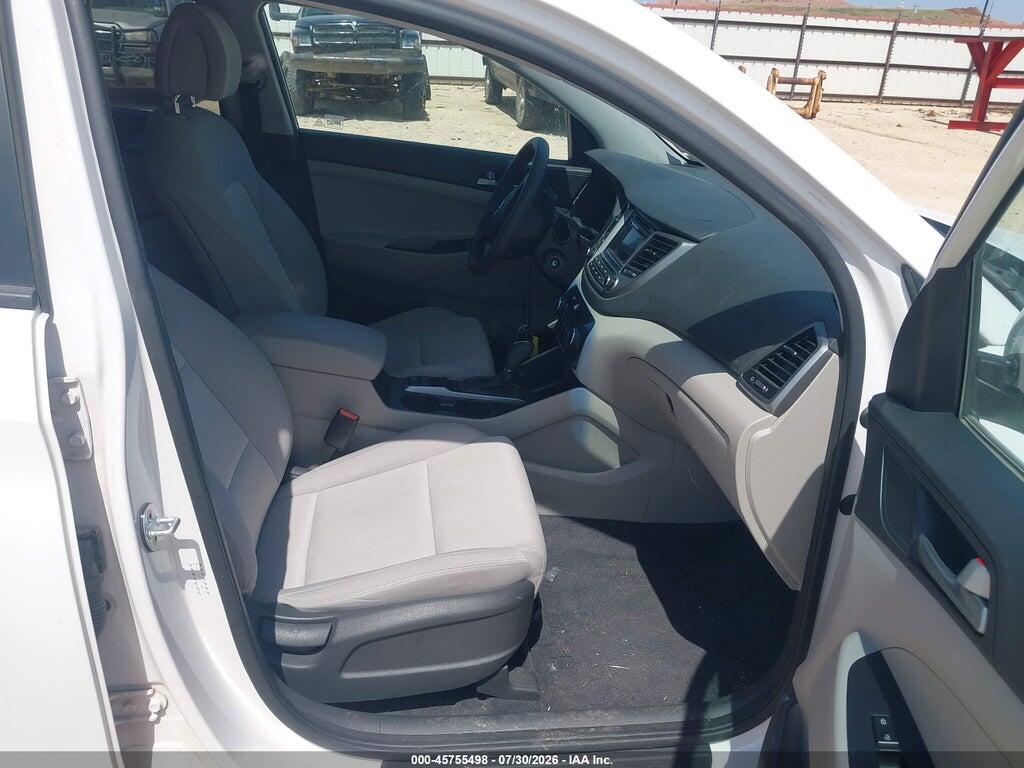 KM8J33A26HU308058 2017 HYUNDAI TUCSON photo no. 5