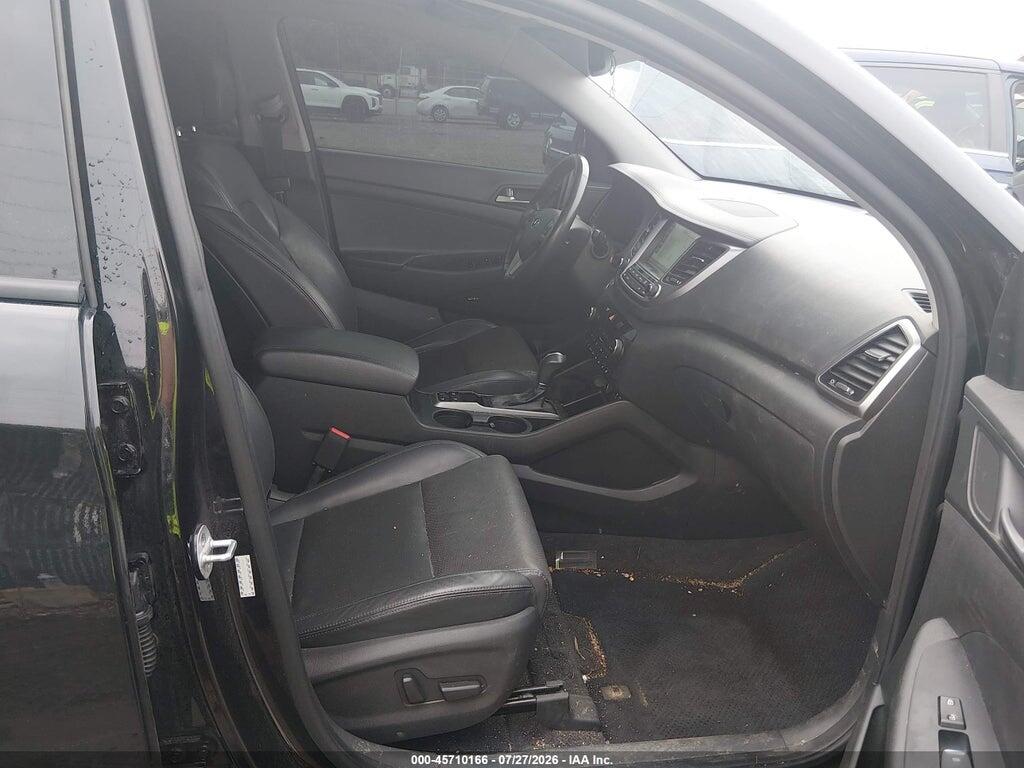 KM8J3CA2XHU351835 2017 HYUNDAI TUCSON photo no. 5