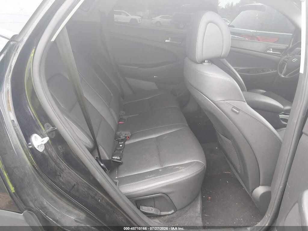 KM8J3CA2XHU351835 2017 HYUNDAI TUCSON photo no. 8