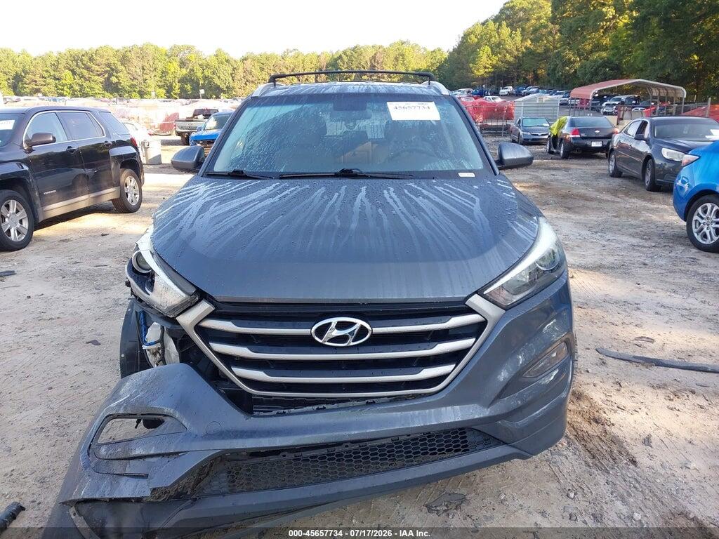 KM8J33A44HU439801 2017 HYUNDAI TUCSON photo no. 12