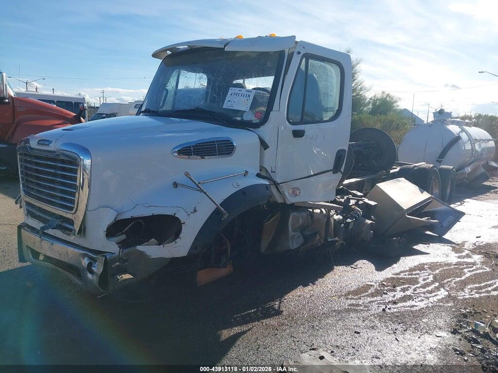 1FVHC5FE7MHMK7312 2021 FREIGHTLINER M2 112 photo no. 2