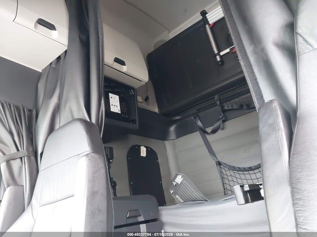 1FUJHHDR0MLML5070 2021 FREIGHTLINER NEW CASCADIA 126 photo no. 7