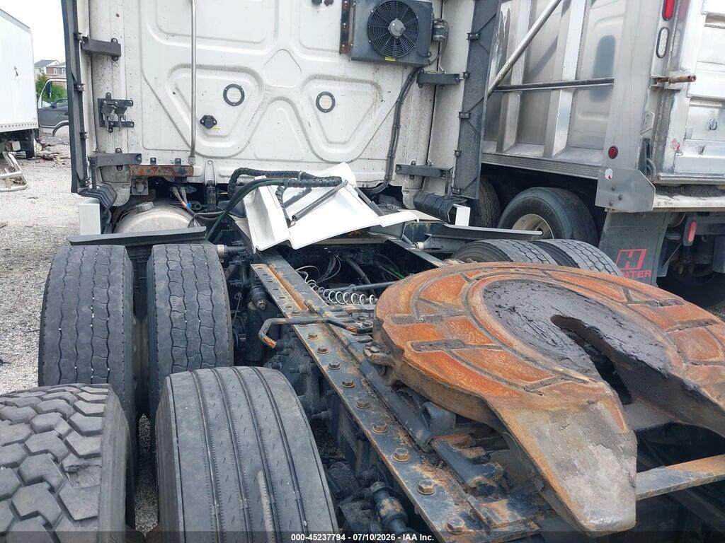 1FUJHHDR0MLML5070 2021 FREIGHTLINER NEW CASCADIA 126 photo no. 8