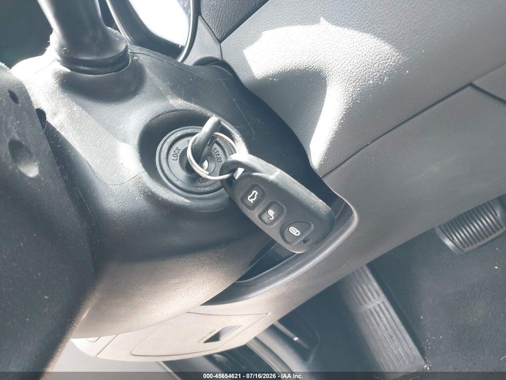 5NPDH4AE2GH694666 2016 HYUNDAI ELANTRA photo no. 11