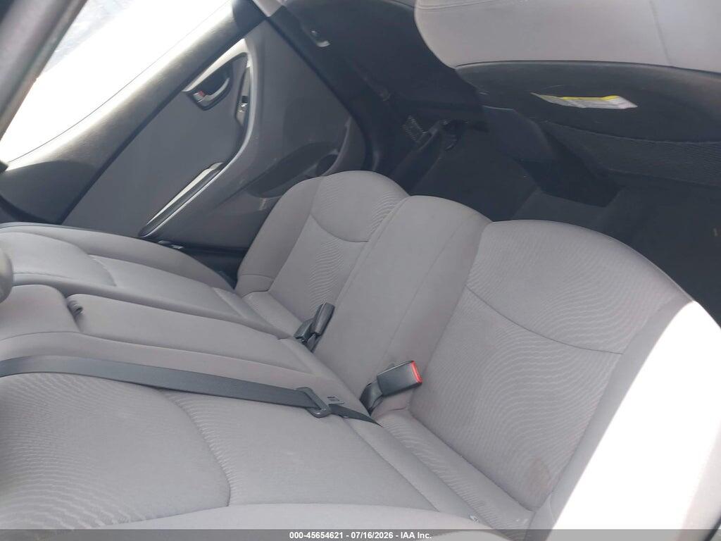 5NPDH4AE2GH694666 2016 HYUNDAI ELANTRA photo no. 8