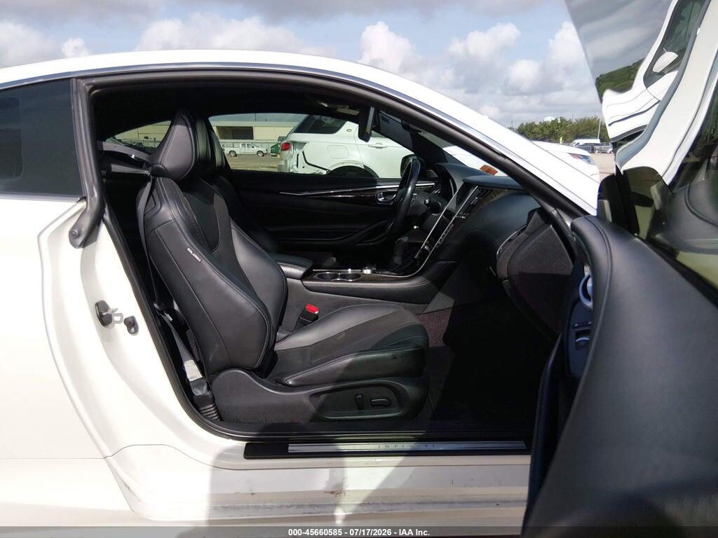 JN1EV7EK7HM362747 2017 INFINITI Q60 photo no. 5