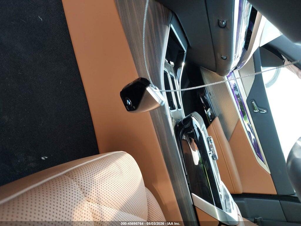 WBA23EH06SCT60941 2025 BMW 740I photo no. 11