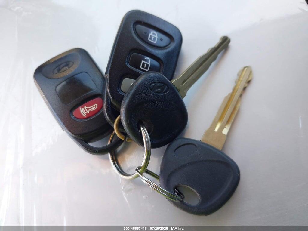 5NPDH4AE9GH789547 2016 HYUNDAI ELANTRA photo no. 11
