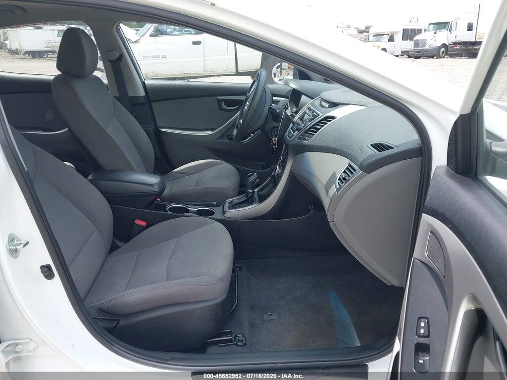 5NPDH4AE2GH787185 2016 HYUNDAI ELANTRA photo no. 5