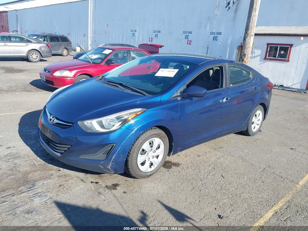 5NPDH4AE2GH700417 2016 HYUNDAI ELANTRA photo no. 2