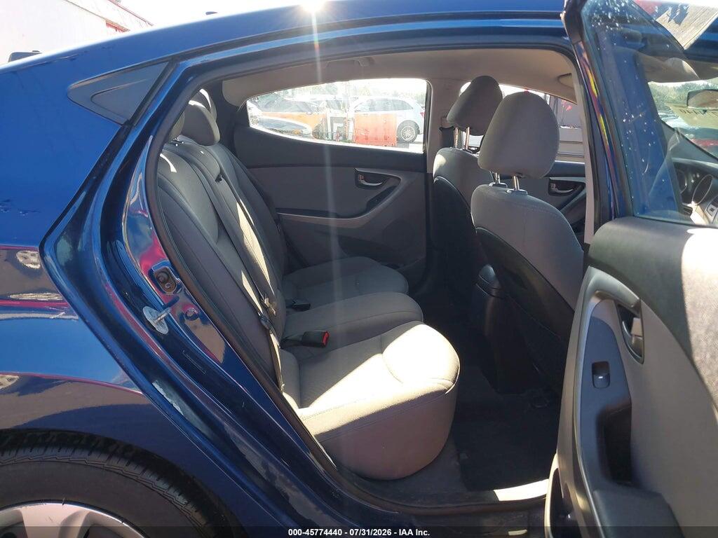 5NPDH4AE2GH700417 2016 HYUNDAI ELANTRA photo no. 8