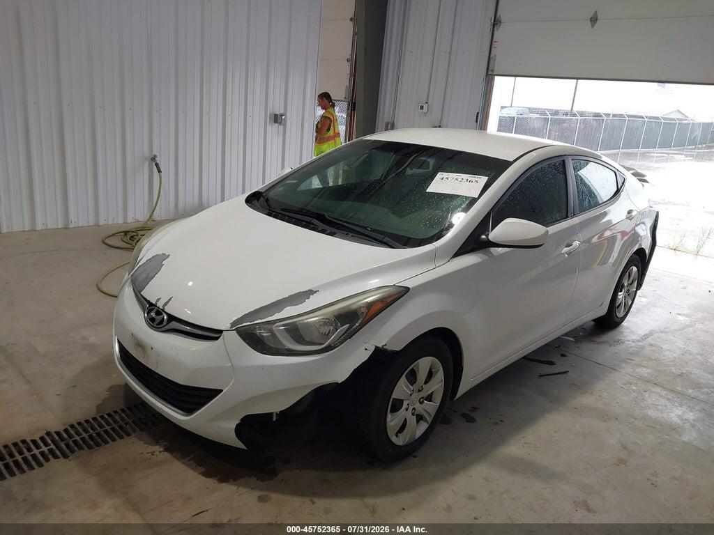 5NPDH4AE2GH752517 2016 HYUNDAI ELANTRA photo no. 2