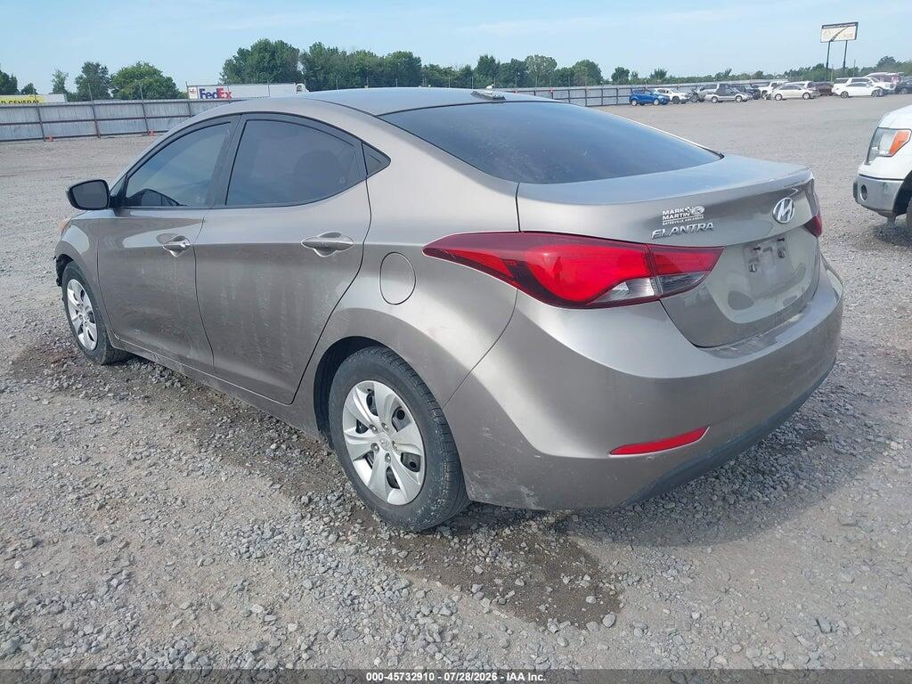 5NPDH4AE6GH715180 2016 HYUNDAI ELANTRA photo no. 3