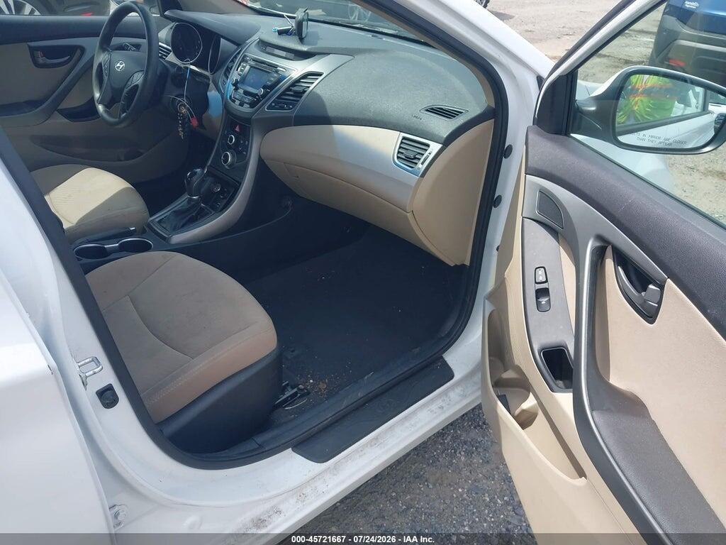 5NPDH4AE1GH656040 2016 HYUNDAI ELANTRA photo no. 5