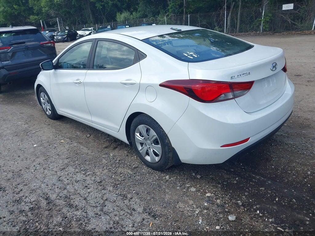5NPDH4AEXGH795583 2016 HYUNDAI ELANTRA photo no. 3