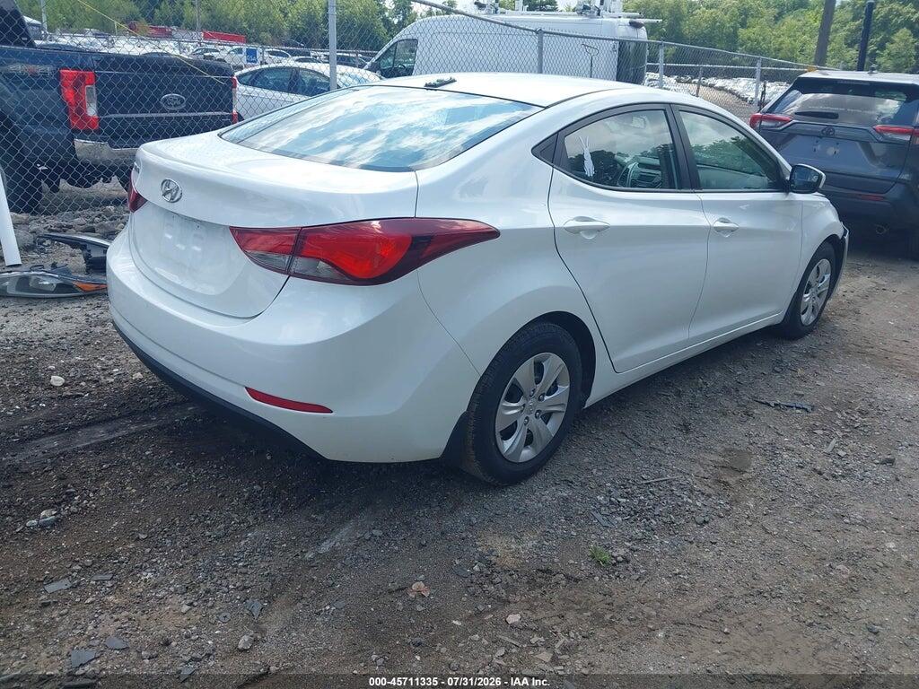 5NPDH4AEXGH795583 2016 HYUNDAI ELANTRA photo no. 4