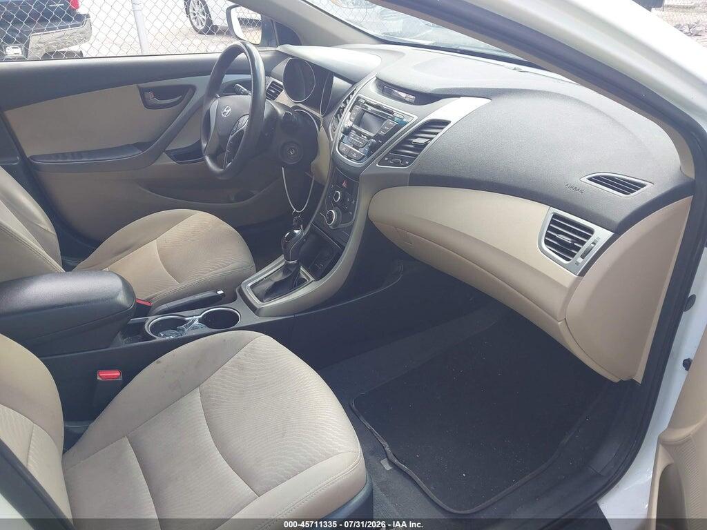 5NPDH4AEXGH795583 2016 HYUNDAI ELANTRA photo no. 5