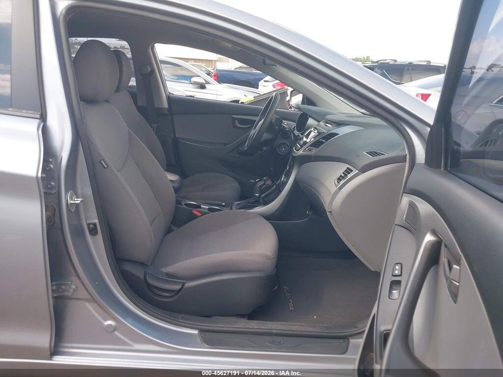 5NPDH4AE9GH771100 2016 HYUNDAI ELANTRA photo no. 5