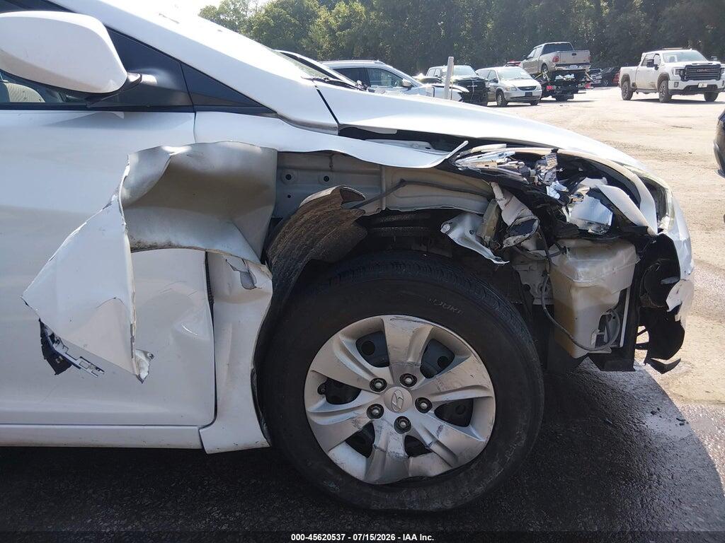 5NPDH4AEXGH735982 2016 HYUNDAI ELANTRA photo no. 6
