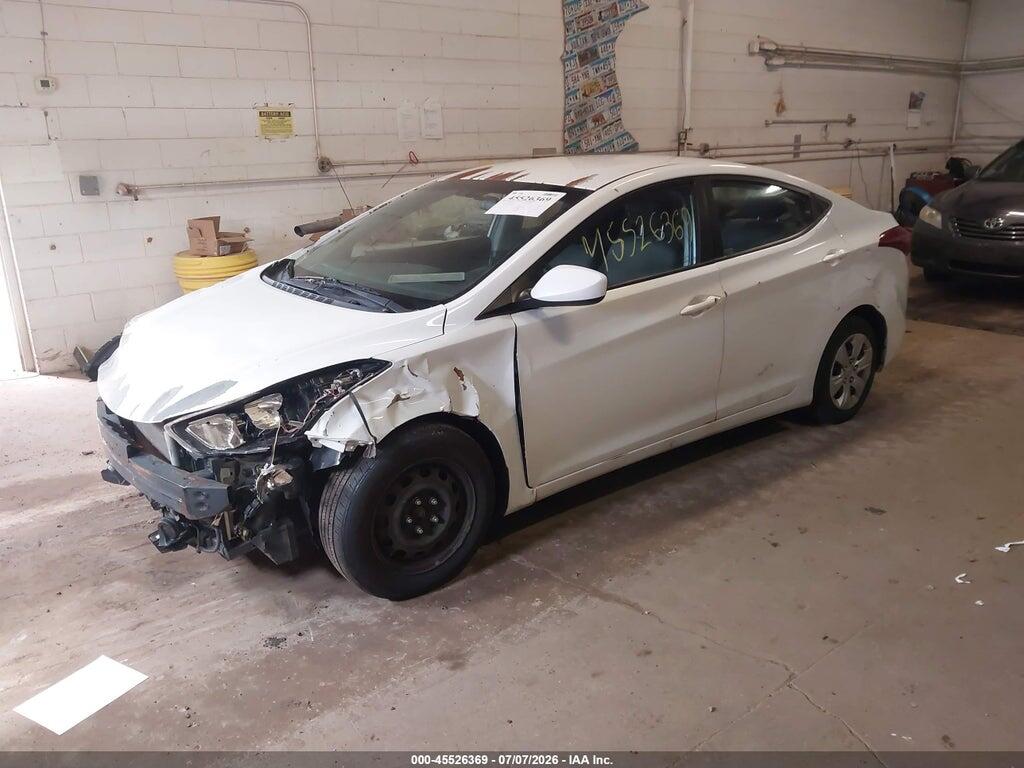 5NPDH4AE2GH674935 2016 HYUNDAI ELANTRA photo no. 2