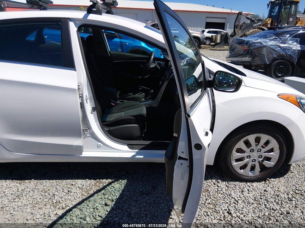 KMHD35LH8GU251600 2016 HYUNDAI ELANTRA GT photo no. 5