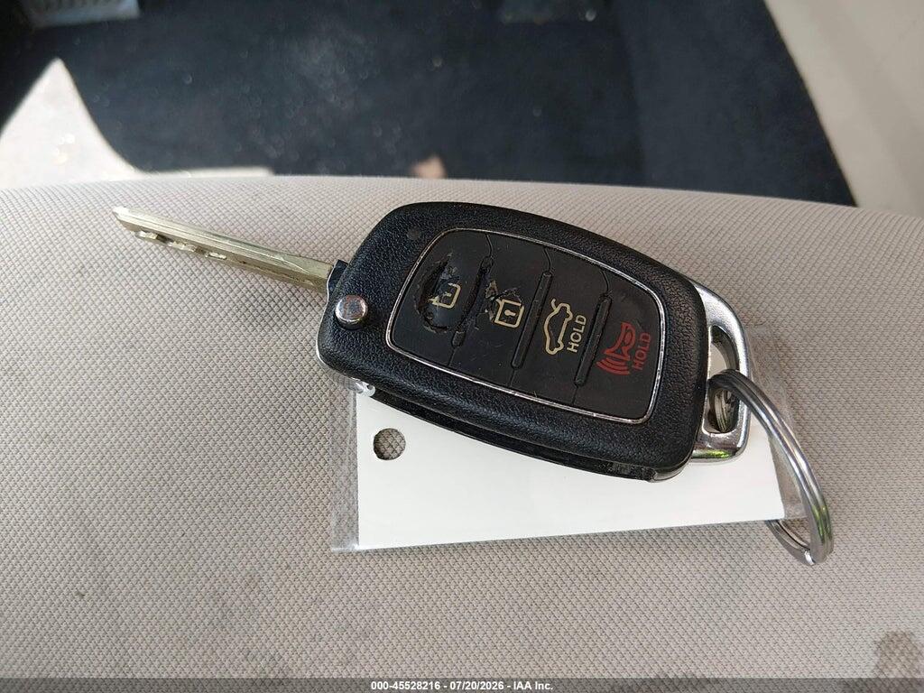 5NPE24AF2GH308374 2016 HYUNDAI SONATA photo no. 11