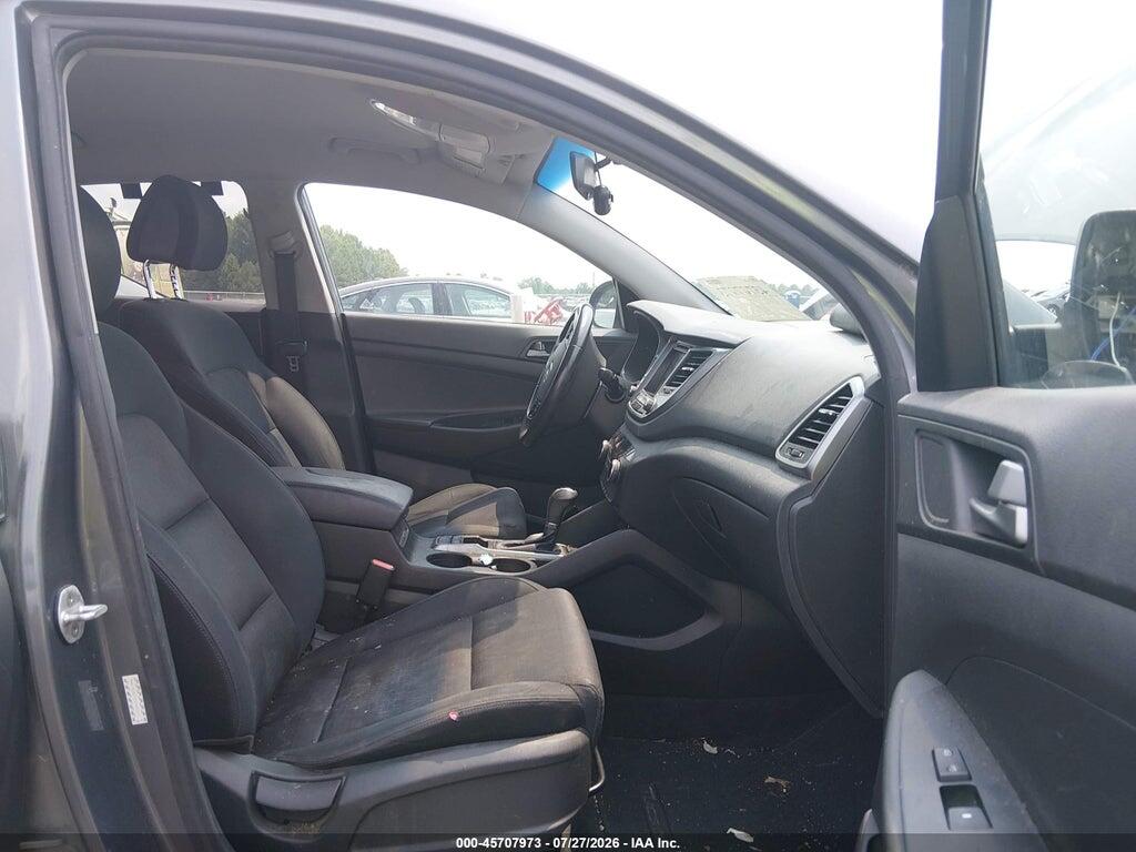 KM8J3CA27GU080330 2016 HYUNDAI TUCSON photo no. 5