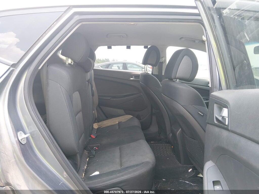 KM8J3CA27GU080330 2016 HYUNDAI TUCSON photo no. 8