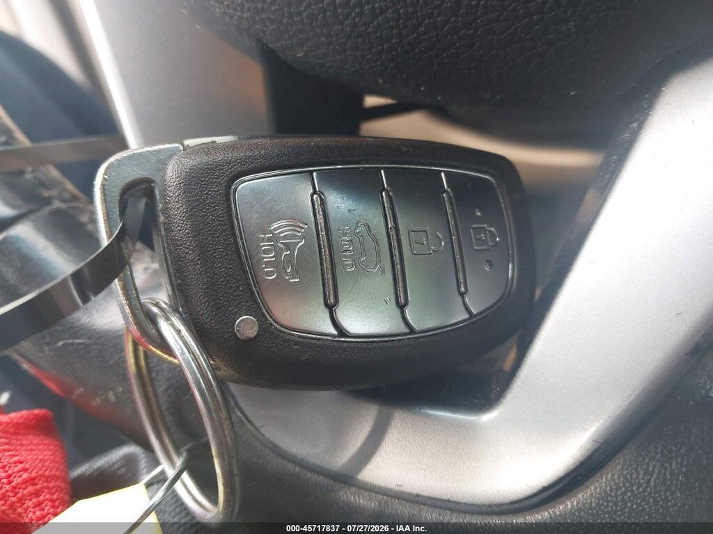 KM8J3CA27GU121622 2016 HYUNDAI TUCSON photo no. 11