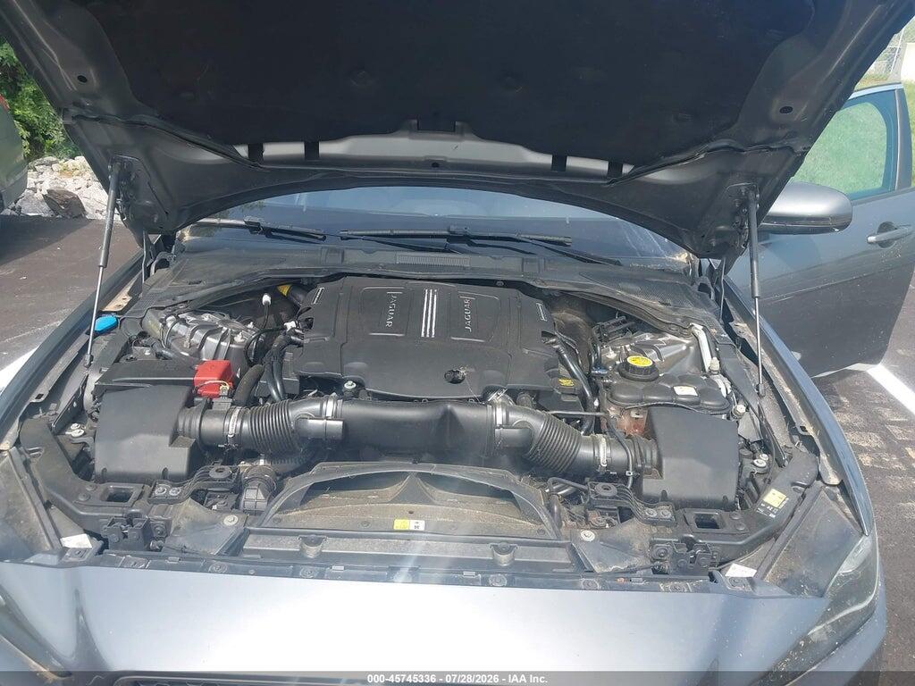 SAJAD4BV3HA971266 2017 JAGUAR XE photo no. 10