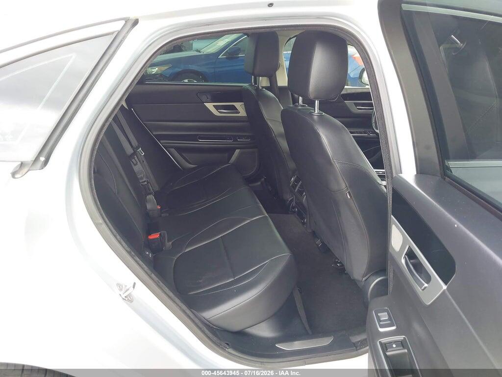 SAJBD4BV9HCY44644 2017 JAGUAR XF photo no. 8