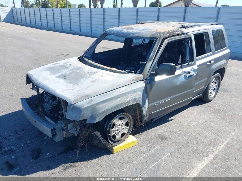 1C4NJPBB1ED540046 2014 JEEP PATRIOT photo no. 2