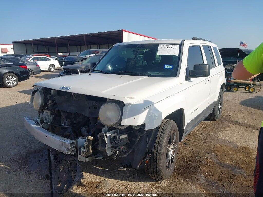 1C4NJPBA1ED570221 2014 JEEP PATRIOT photo no. 2