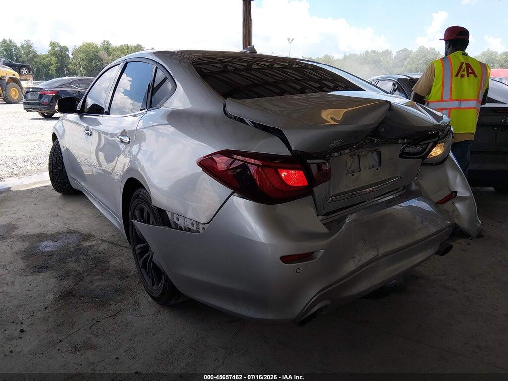 JN1BY1AP1GM220384 2016 INFINITI Q70 photo no. 3