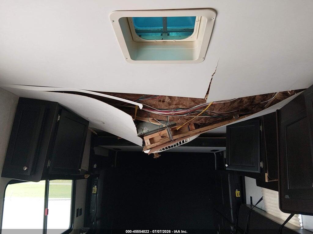 1UJBJSBP5H1V50182 2017 JAYCO OCTANE SUPER LITE TO photo no. 12