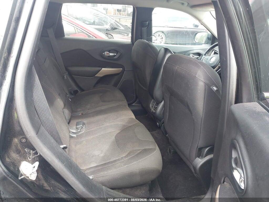 1C4PJMCS1HD217223 2017 JEEP CHEROKEE photo no. 8