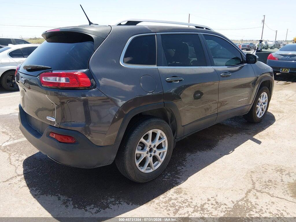 1C4PJLCB4HW649982 2017 JEEP CHEROKEE photo no. 4